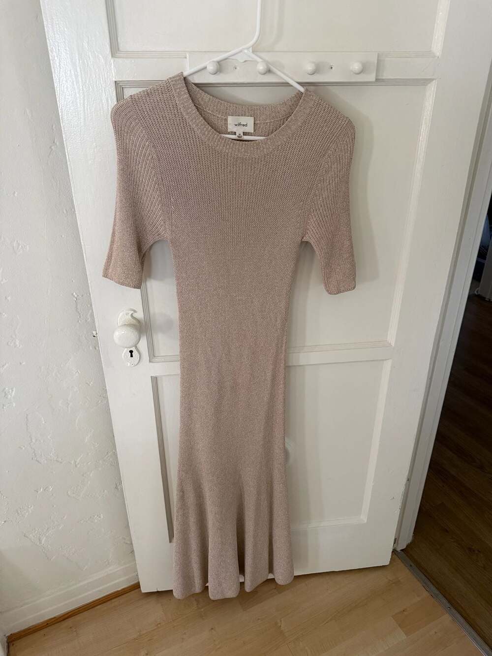 Wilfred Aritzia Evie Ribbed Knit Midi Dress in Birch